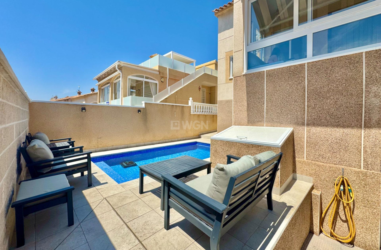 Odsprzedaż - Kamienica - Orihuela Costa - La Florida