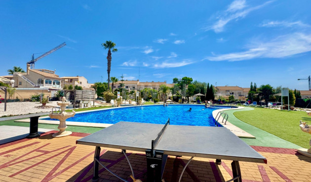 Odsprzedaż - Kamienica - Orihuela Costa - La Florida