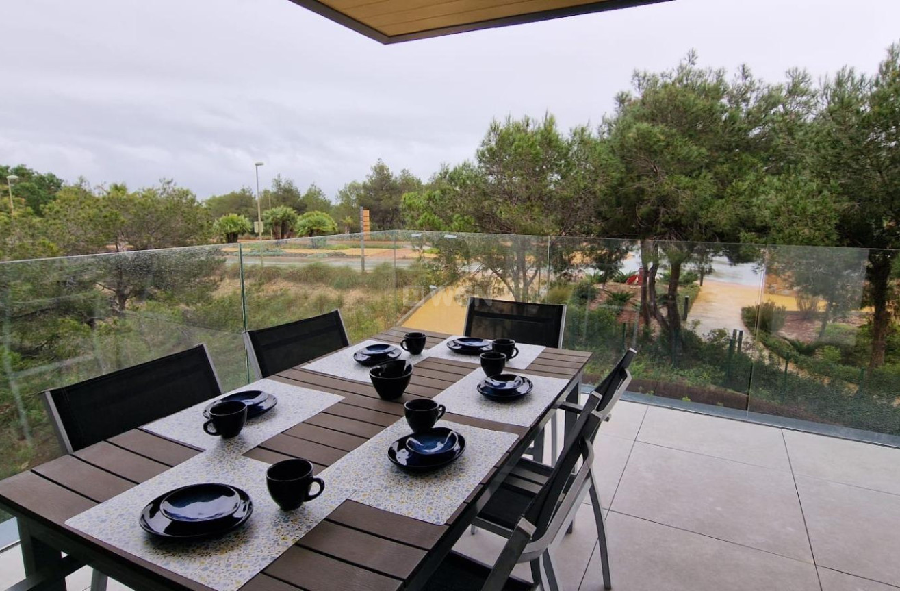 Odsprzedaż - Mieszkanie w bloku - Orihuela - Las Colinas Golf
