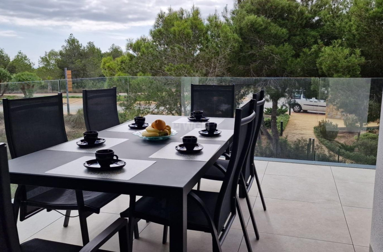 Odsprzedaż - Mieszkanie w bloku - Orihuela - Las Colinas Golf