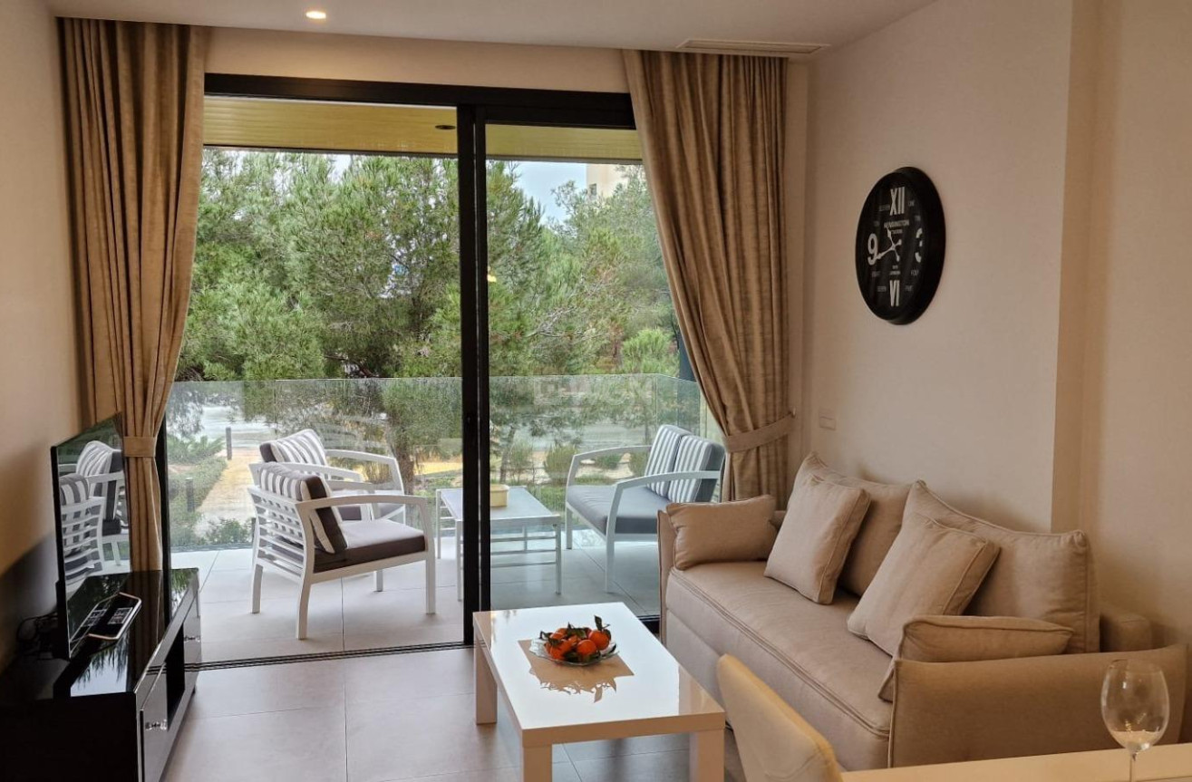 Odsprzedaż - Mieszkanie w bloku - Orihuela - Las Colinas Golf