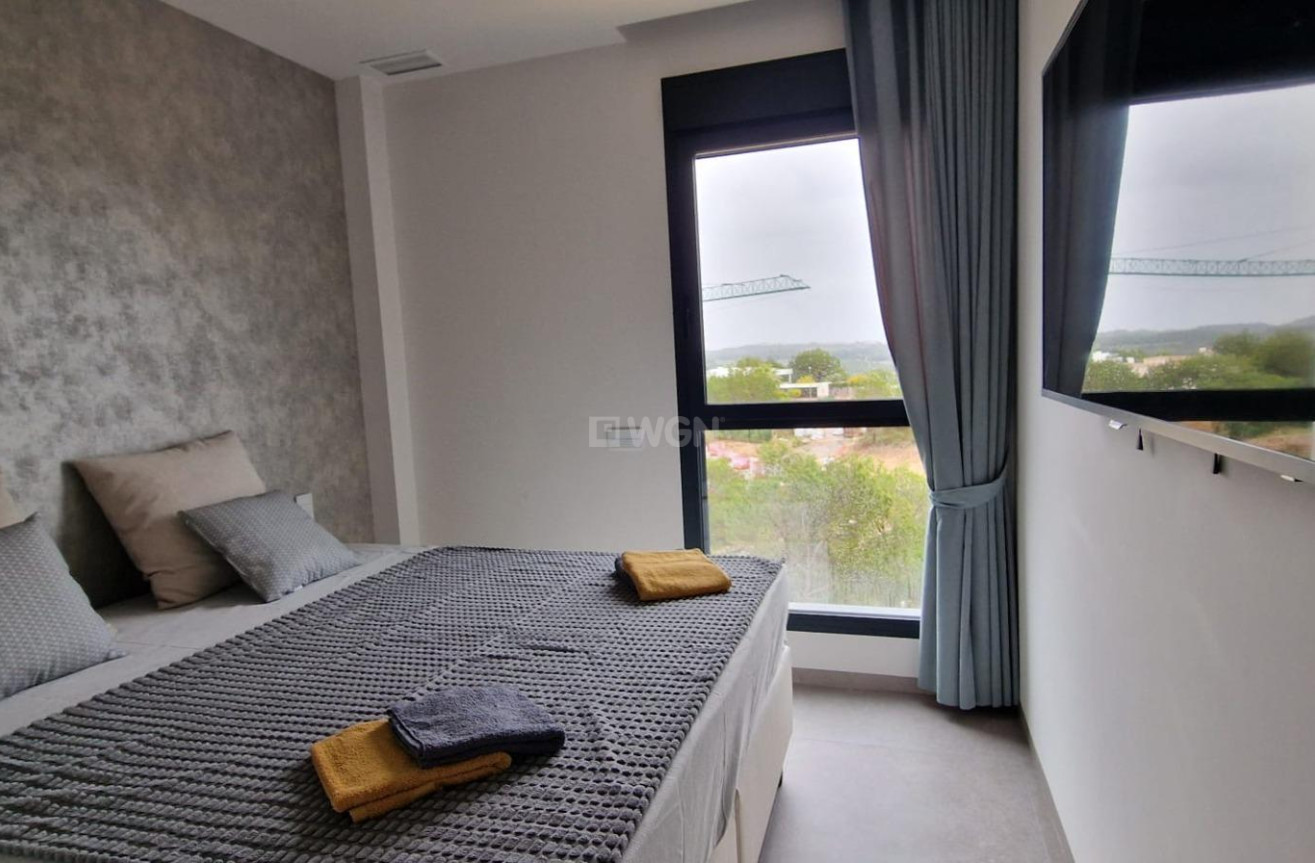 Odsprzedaż - Mieszkanie w bloku - Orihuela - Las Colinas Golf