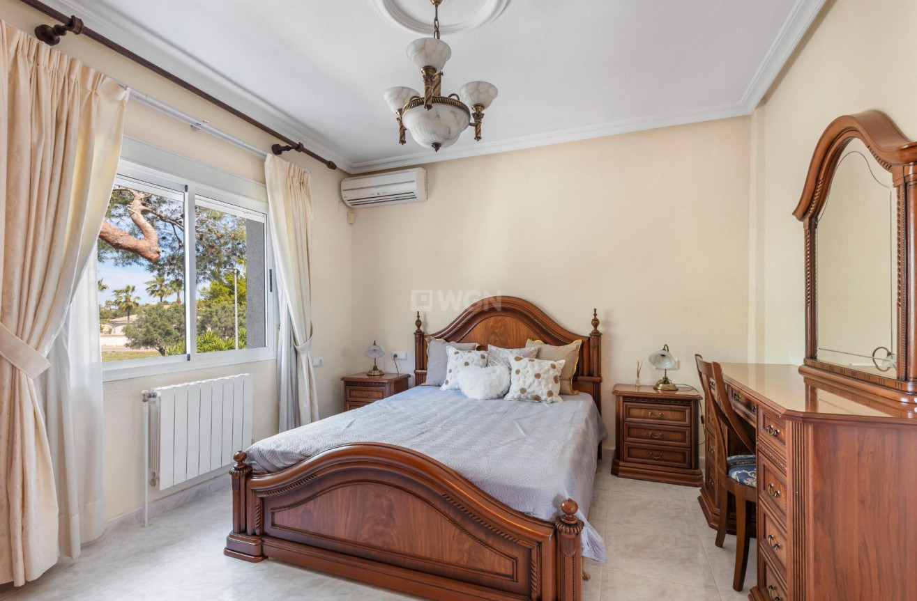 Odsprzedaż - Villa - Rojales - Pueblo Bravo