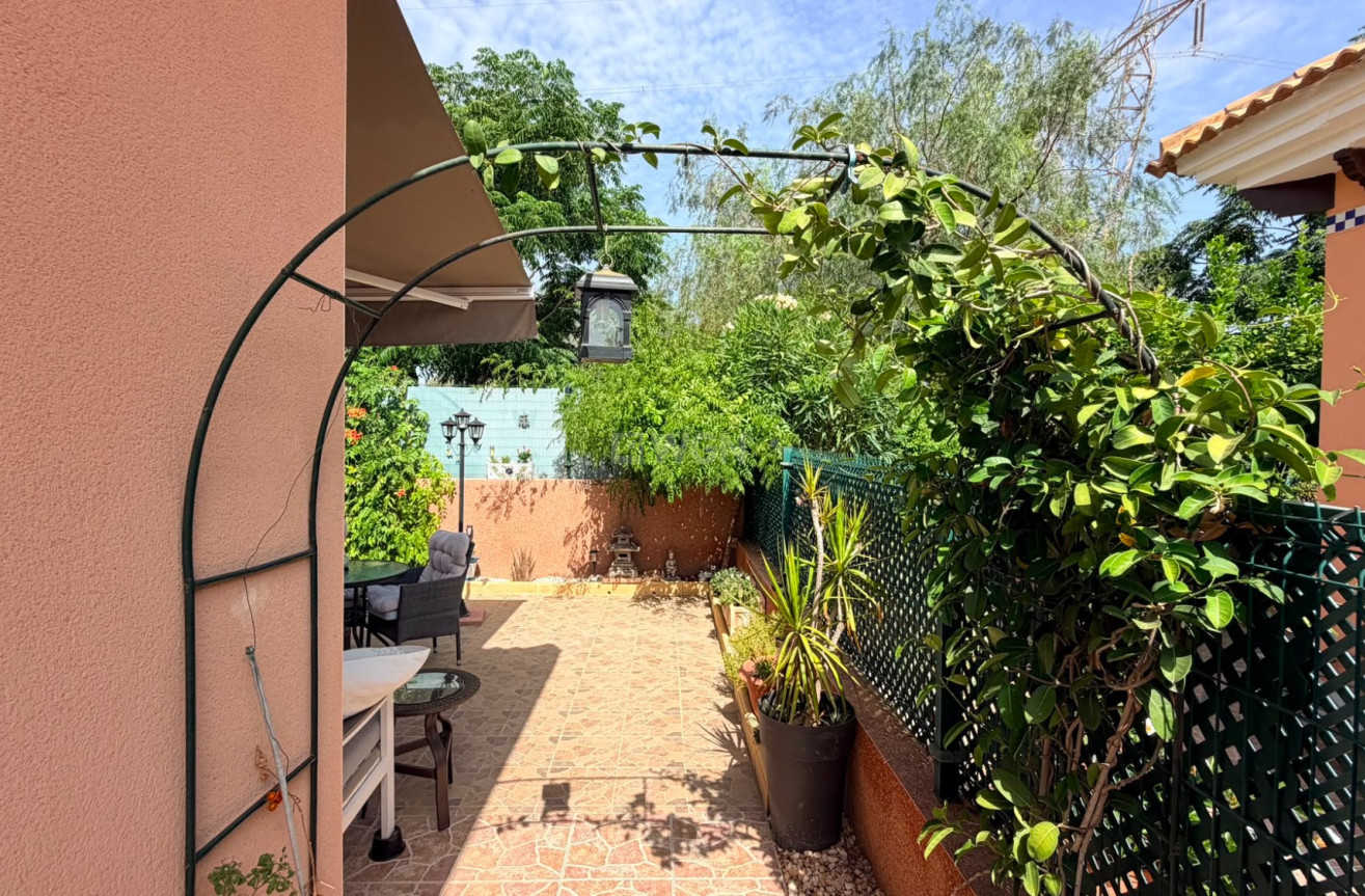 Odsprzedaż - Villa - Los Montesinos - Costa Blanca