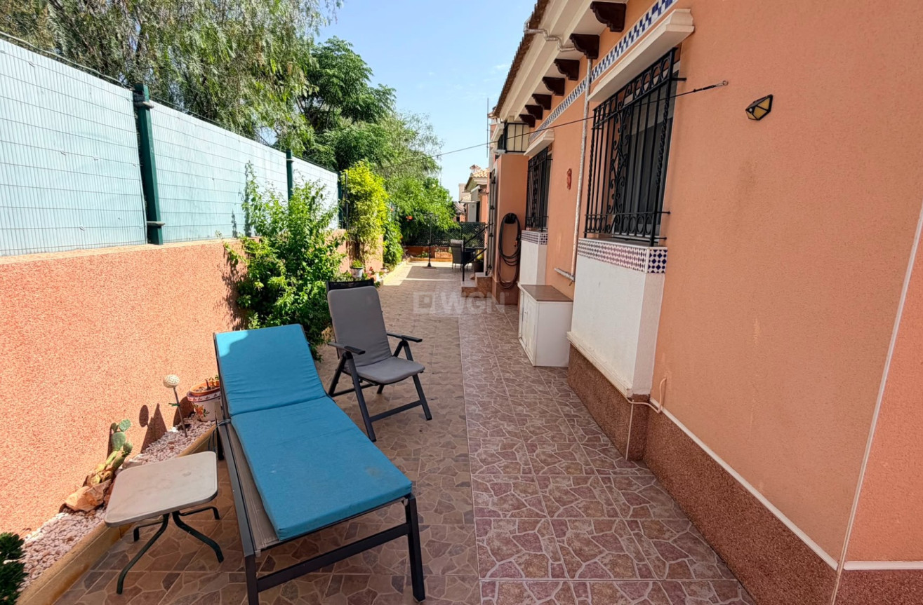 Odsprzedaż - Villa - Los Montesinos - Costa Blanca