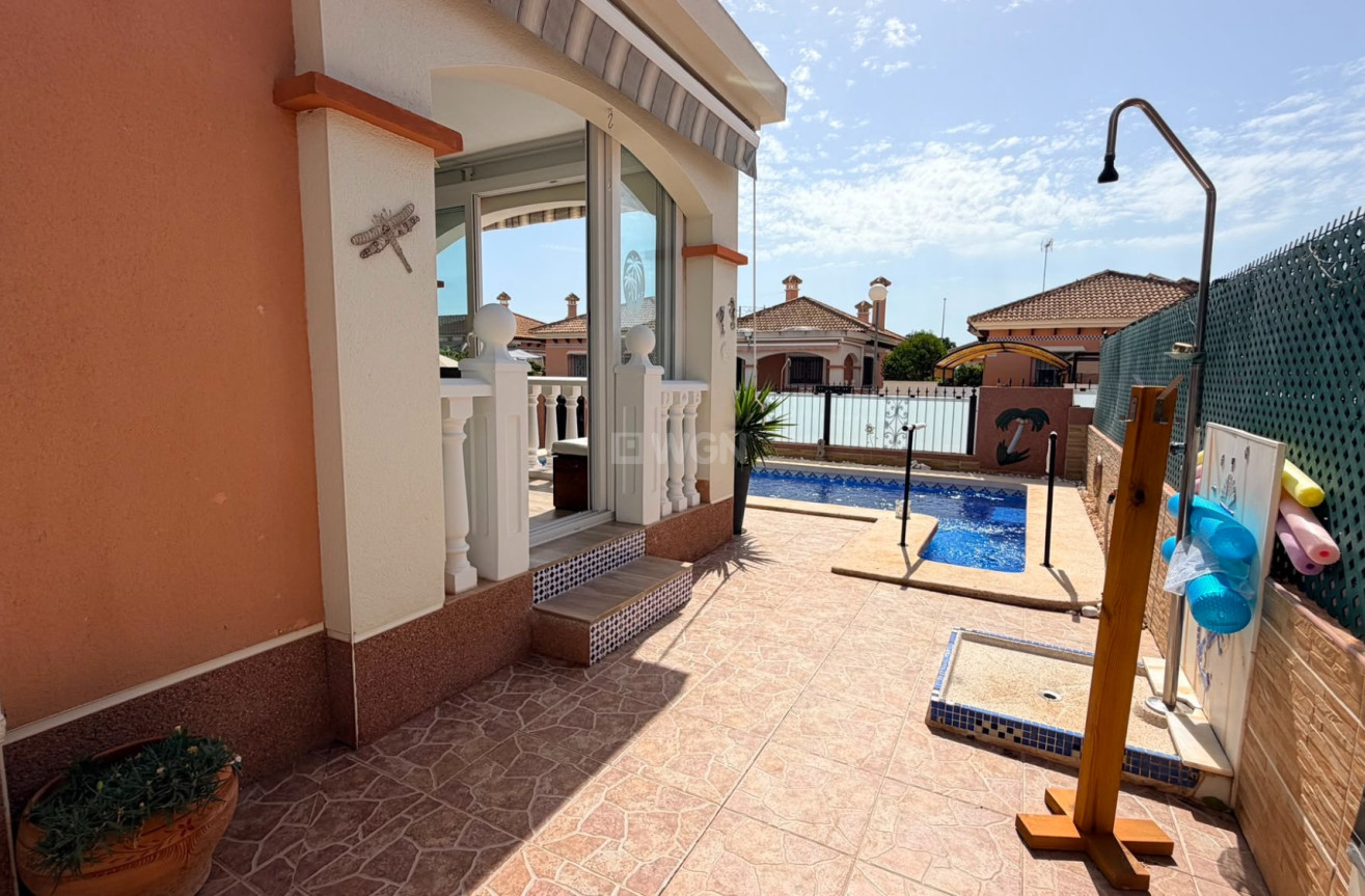 Odsprzedaż - Villa - Los Montesinos - Costa Blanca