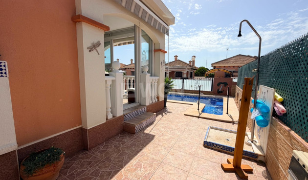 Odsprzedaż - Villa - Los Montesinos - Costa Blanca