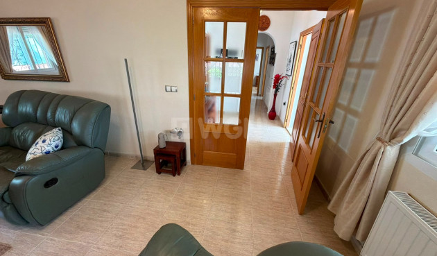 Odsprzedaż - Villa - Los Montesinos - Costa Blanca