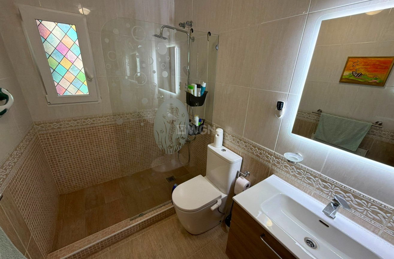 Odsprzedaż - Villa - Los Montesinos - Costa Blanca