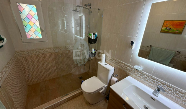 Odsprzedaż - Villa - Los Montesinos - Costa Blanca