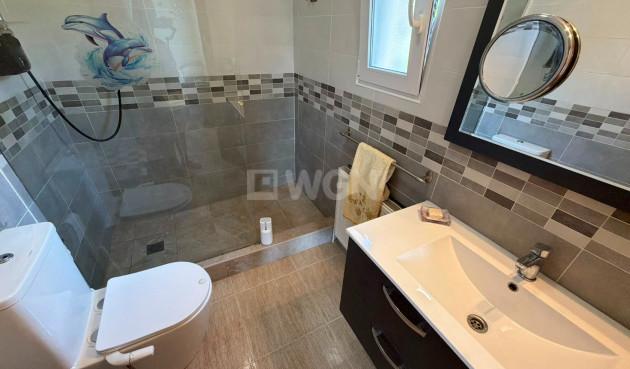 Odsprzedaż - Villa - Los Montesinos - Costa Blanca