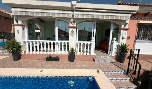 Odsprzedaż - Villa - Los Montesinos - Costa Blanca