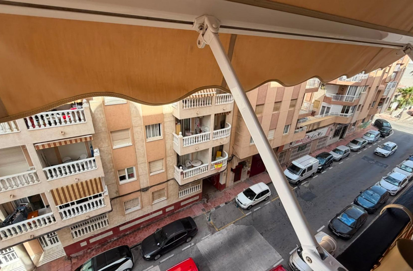 Odsprzedaż - Mieszkanie w bloku - Torrevieja - Habaneras