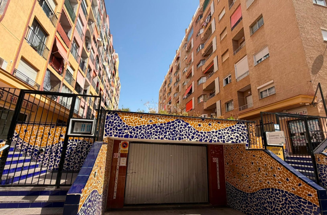 Odsprzedaż - Mieszkanie w bloku - Torrevieja - Habaneras