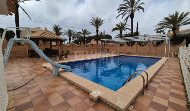 Odsprzedaż - Villa - Orihuela - Inland