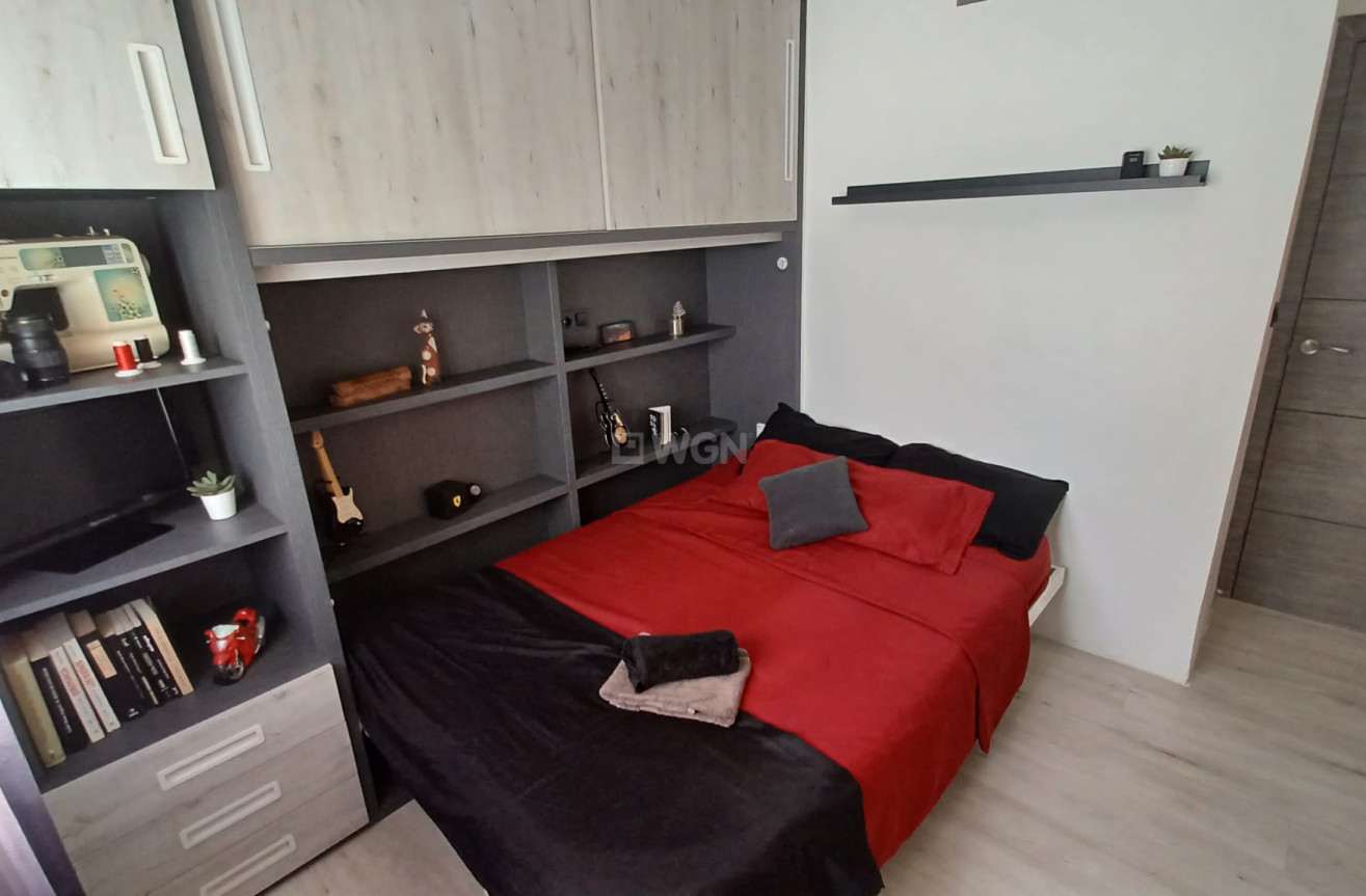 Odsprzedaż - Mieszkanie w bloku - Torre de la Horadada - Costa Blanca