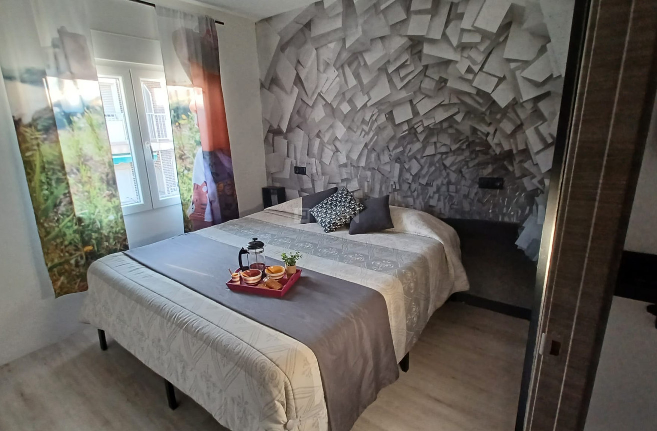 Odsprzedaż - Mieszkanie w bloku - Torre de la Horadada - Costa Blanca