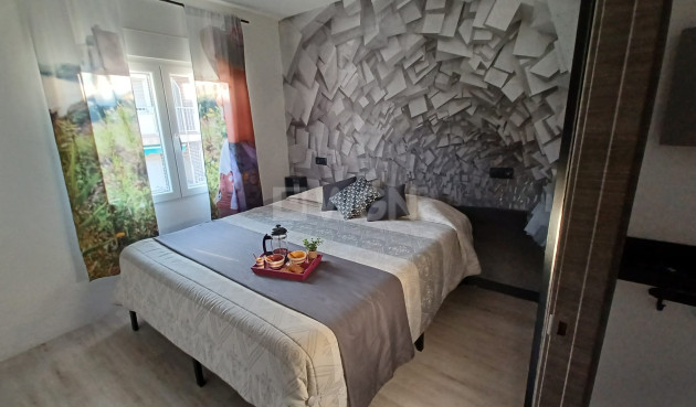 Odsprzedaż - Mieszkanie w bloku - Torre de la Horadada - Costa Blanca