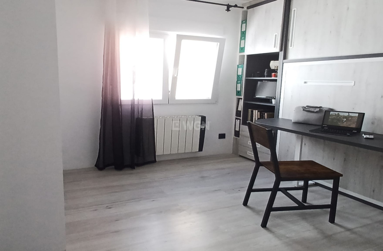 Odsprzedaż - Mieszkanie w bloku - Torre de la Horadada - Costa Blanca