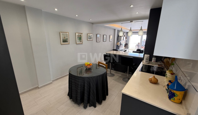 Odsprzedaż - Mieszkanie w bloku - Torrevieja - Costa Blanca