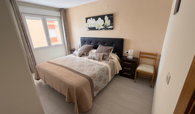 Odsprzedaż - Mieszkanie w bloku - Torrevieja - Costa Blanca