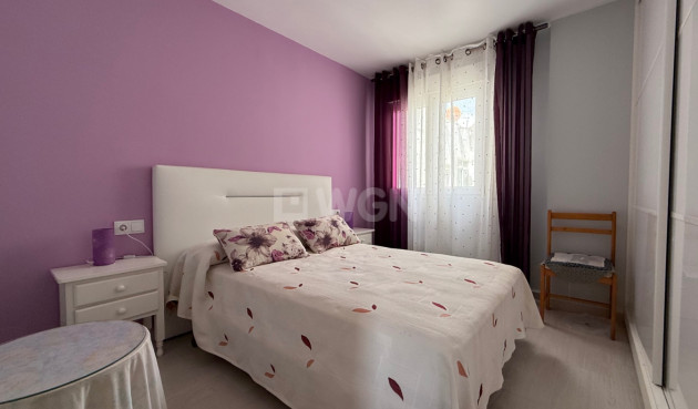 Odsprzedaż - Mieszkanie w bloku - Torrevieja - Costa Blanca