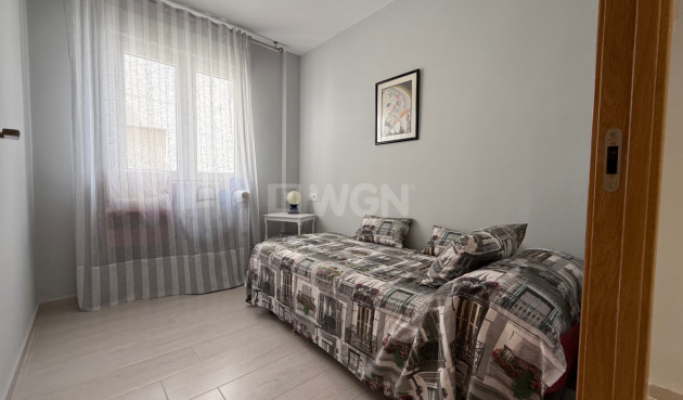 Odsprzedaż - Mieszkanie w bloku - Torrevieja - Costa Blanca
