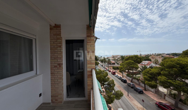 Odsprzedaż - Mieszkanie w bloku - Orihuela Costa - La Zenia