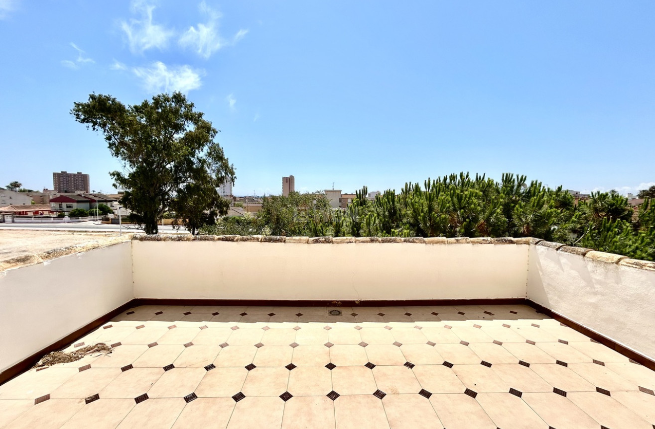 Odsprzedaż - Villa - Santiago de la ribera - Costa Calida