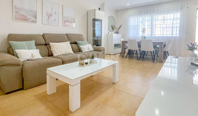 Odsprzedaż - Kamienica - Orihuela Costa - Costa Blanca