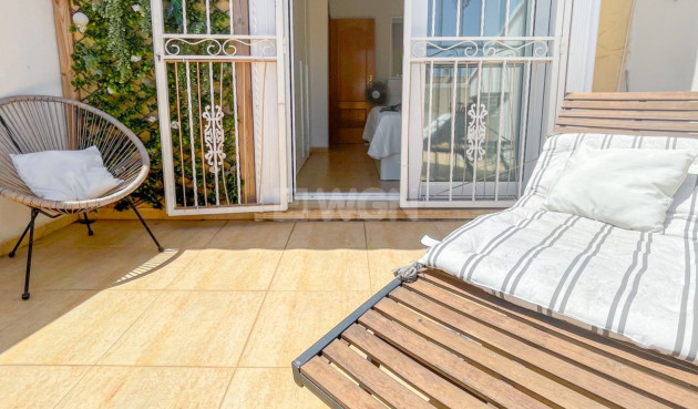 Odsprzedaż - Kamienica - Orihuela Costa - Costa Blanca