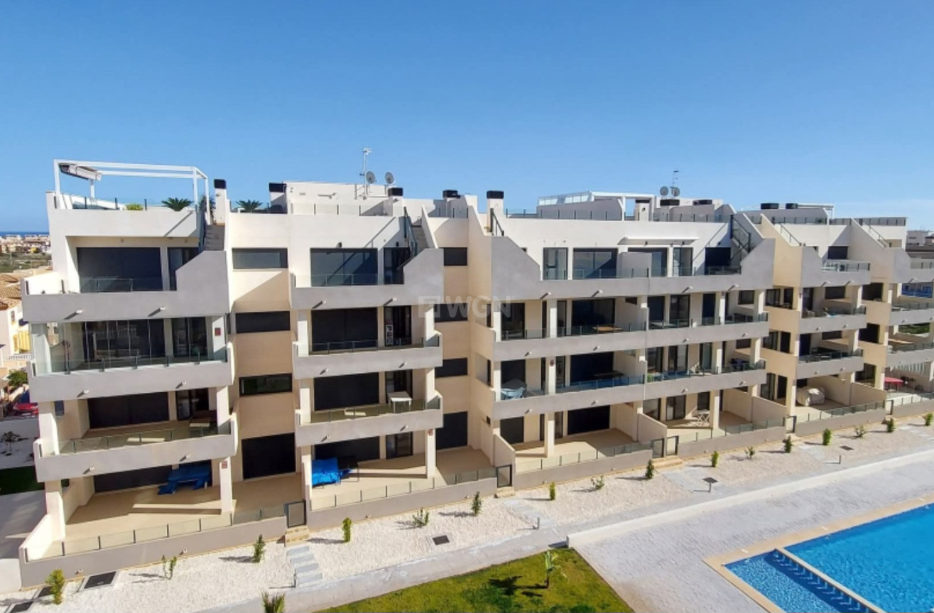Odsprzedaż - Mieszkanie w bloku - Villamartin - Costa Blanca