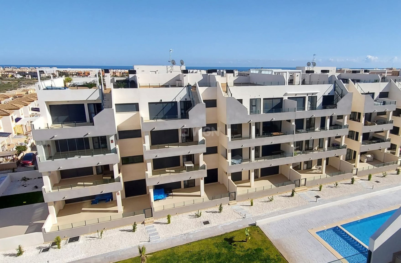 Odsprzedaż - Mieszkanie w bloku - Villamartin - Costa Blanca
