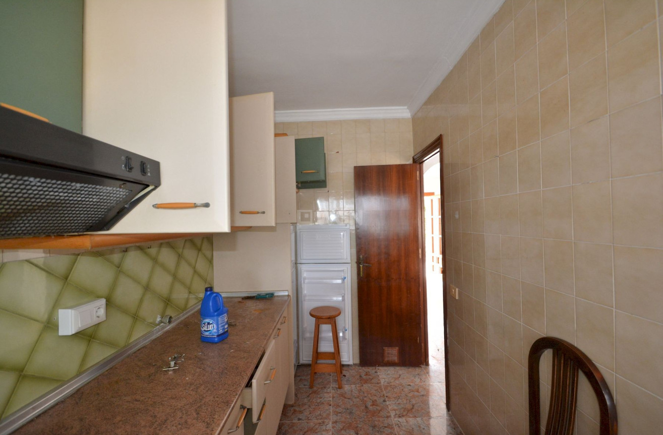 Odsprzedaż - Kamienica - Torrevieja - Costa Blanca