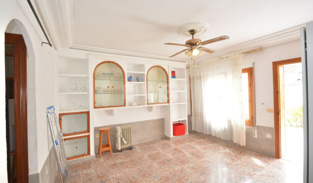 Odsprzedaż - Kamienica - Torrevieja - Costa Blanca