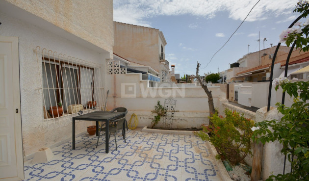 Odsprzedaż - Kamienica - Torrevieja - Costa Blanca