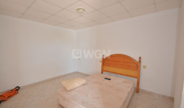 Odsprzedaż - Kamienica - Torrevieja - Costa Blanca