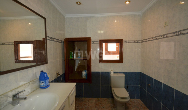 Odsprzedaż - Kamienica - Torrevieja - Costa Blanca