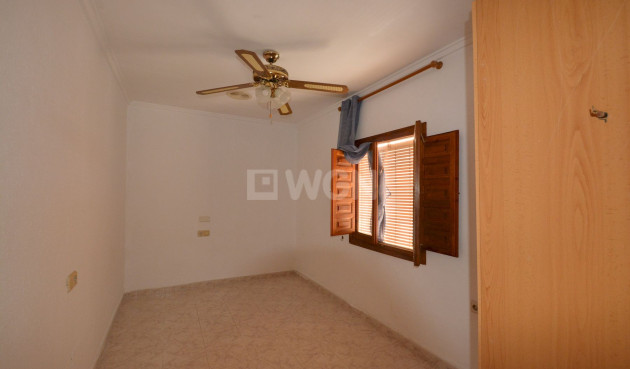 Odsprzedaż - Kamienica - Torrevieja - Costa Blanca
