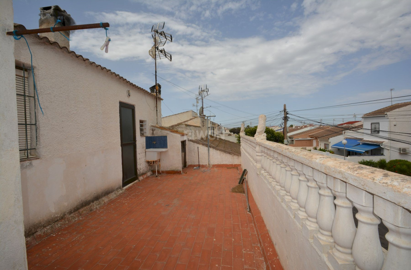 Odsprzedaż - Kamienica - Torrevieja - Costa Blanca