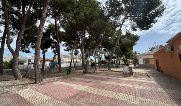 Odsprzedaż - Kamienica - Torrevieja - Costa Blanca