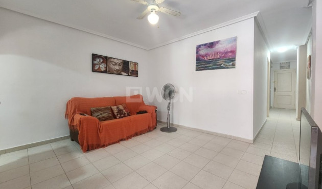 Odsprzedaż - Mieszkanie w bloku - Torrevieja - Costa Blanca