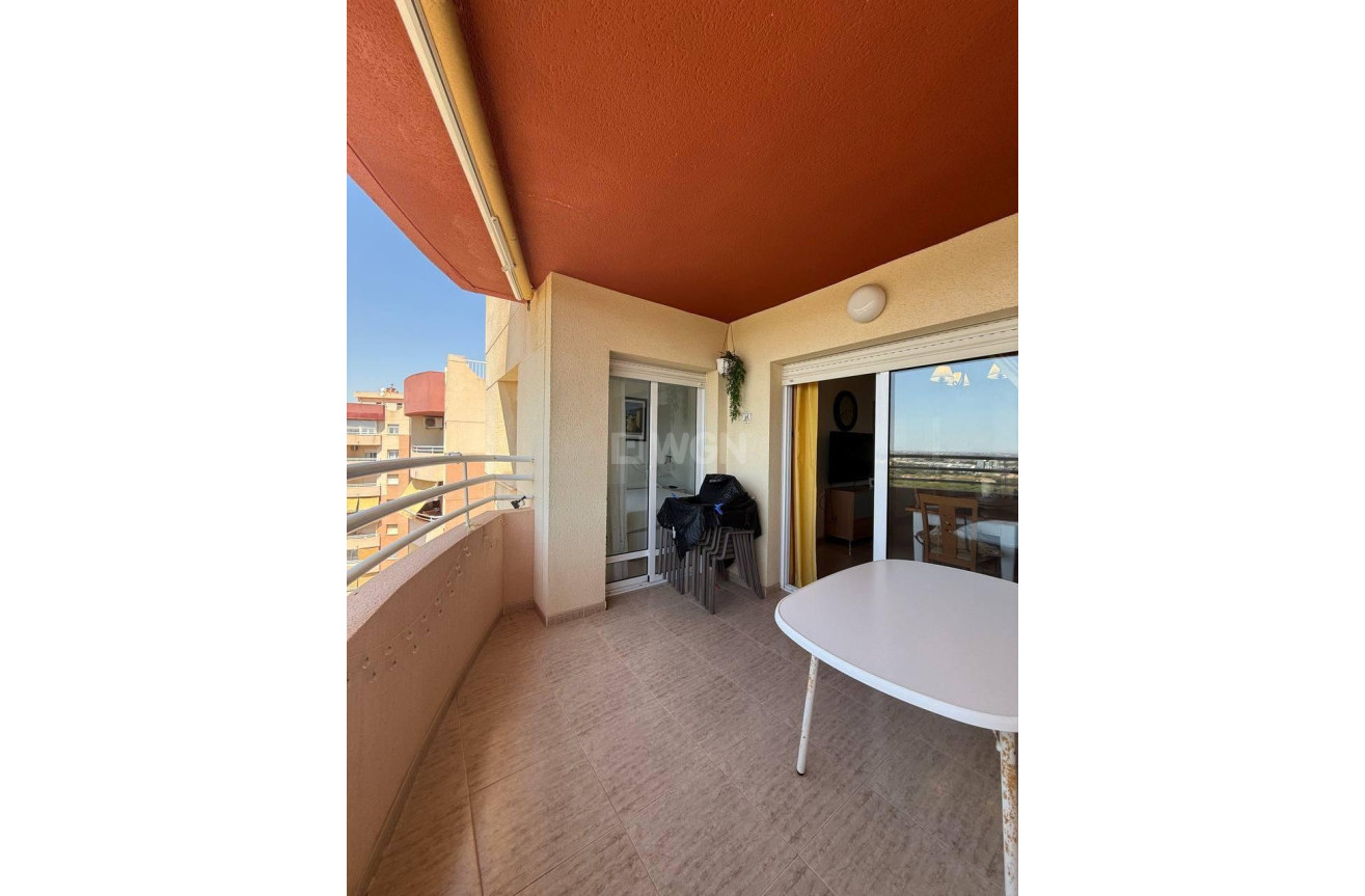Odsprzedaż - Mieszkanie w bloku - Orihuela Costa - Campoamor