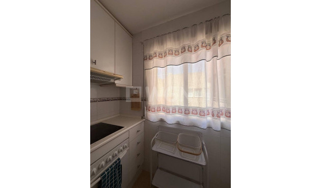 Odsprzedaż - Mieszkanie w bloku - Orihuela Costa - Campoamor