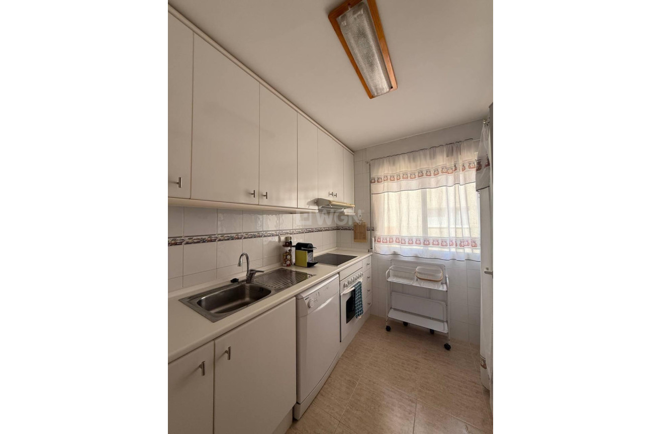 Odsprzedaż - Mieszkanie w bloku - Orihuela Costa - Campoamor