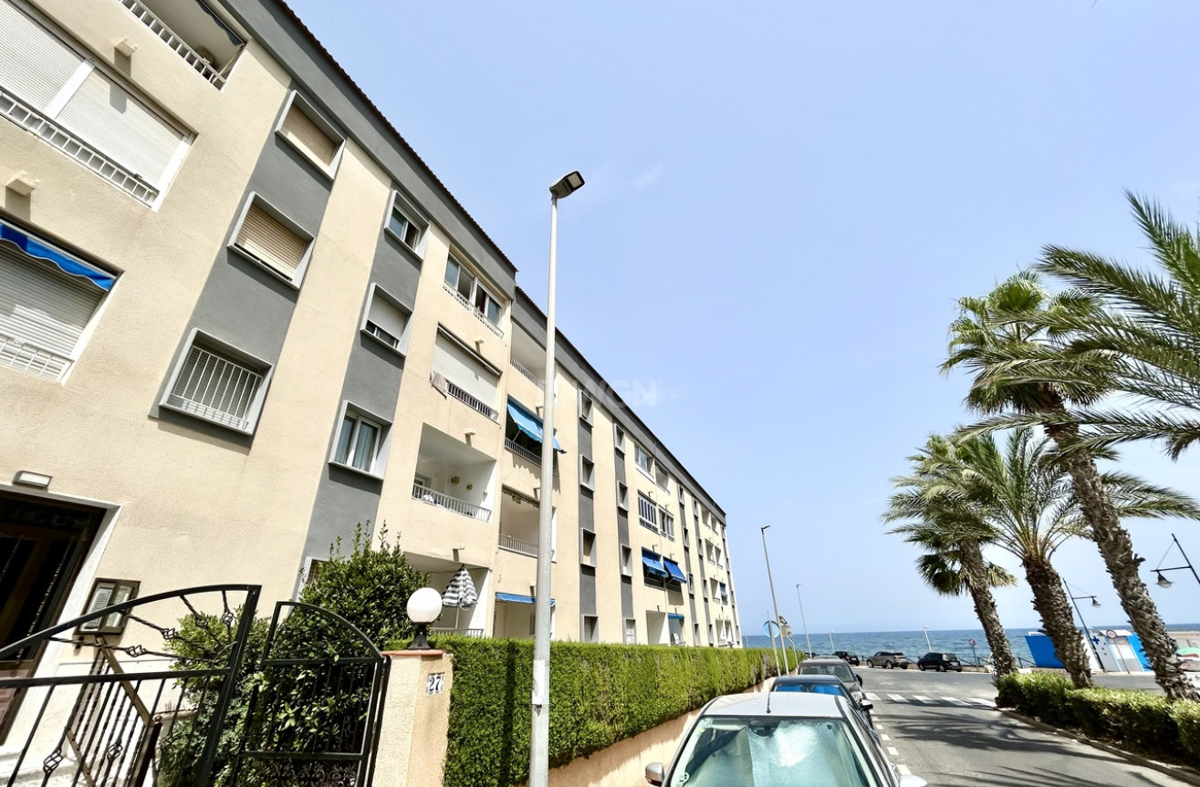 Odsprzedaż - Mieszkanie w bloku - Punta Prima - Costa Blanca