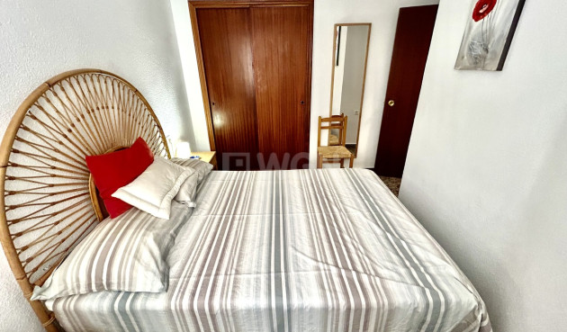 Odsprzedaż - Mieszkanie w bloku - Punta Prima - Costa Blanca