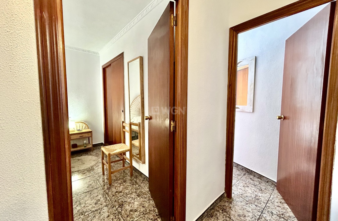 Odsprzedaż - Mieszkanie w bloku - Punta Prima - Costa Blanca