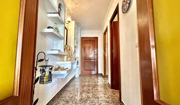 Odsprzedaż - Mieszkanie w bloku - Punta Prima - Costa Blanca