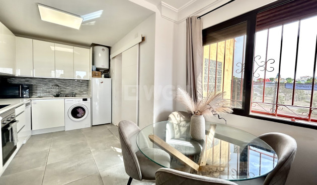 Odsprzedaż - Villa - Villamartin - Costa Blanca
